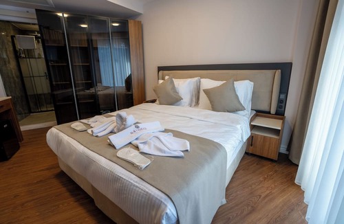 Old City Hotel | Navoris Hotel