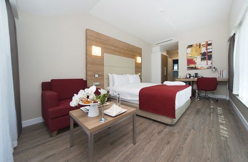 Kartal Hotel | Ramada Encore by Wyndham Istanbul Kartal