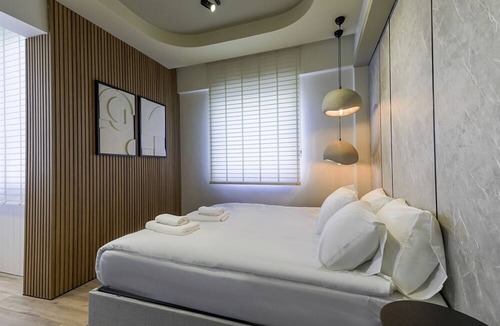 Kundu Apartment | Flat w Pool, Garden, 3 min to Beach in Antalya