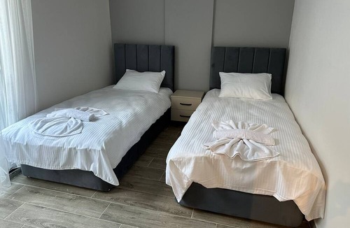 Onikisubat Apartment | Marasium Suites