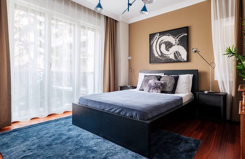 Fenerbahce Apartment | Central, Spacious Flat 3 min to Coast in Kadikoy