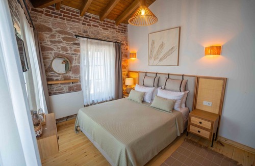Ayvalik Hotel | Cundalis1893