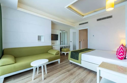 Okurcalar Hotel | Orange County Alanya Family Concept