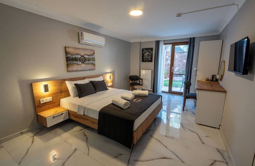 Mithatpasa Hotel | Rumet Cunda Otel
