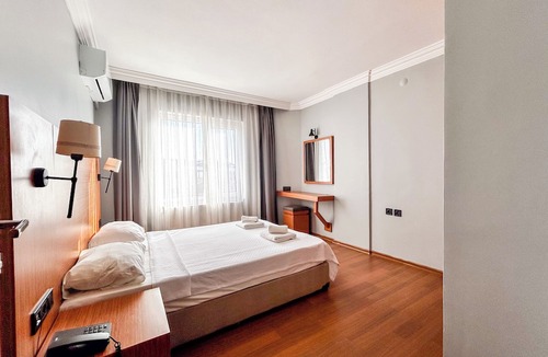 Ayvalik Hotel | A.EMRELİ OTEL
