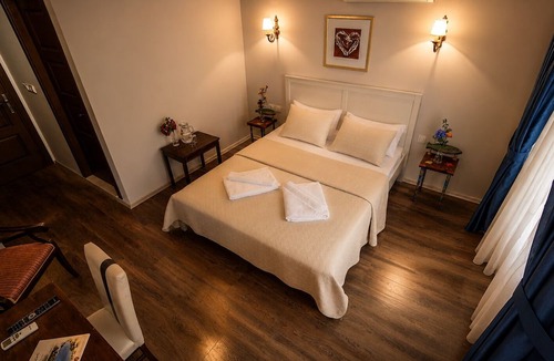 Karaburun Hotel | Karaburun Konak Hotel