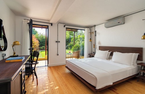 Golturkbuku Hotel | Flamm