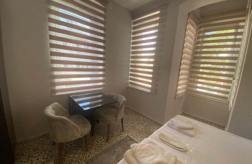 Taksim Apartment | The Red Tent Urban Suites