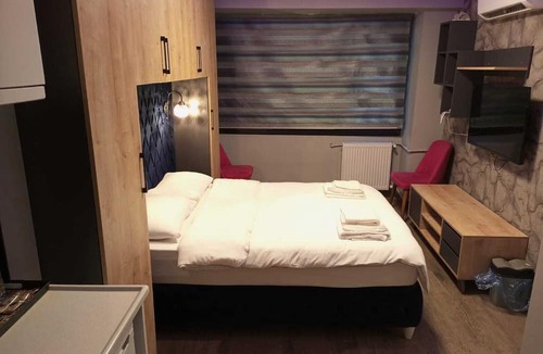 Ortakoy Apartment | Middle Village