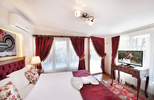 Sultanahmet Apartment | Cozy apartment in Old City Center up to 4 people with a Large Terrace