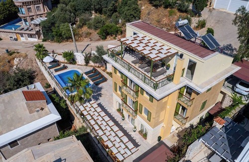 Guzeloba Mahallesi Villa | Luxury Villa with Pool Near the Beach in Kalkan, Antalya- Sleeps up to 15 Guests