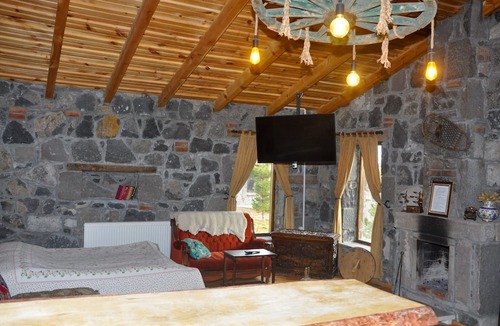 Selim Ski Chalet | Doğunun Taş Evleri