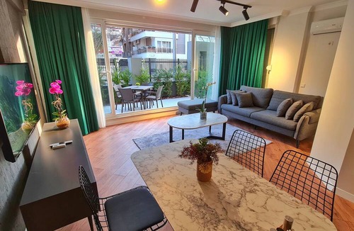 Muratpasa Apartment | Letstay Sweet Home Yellow