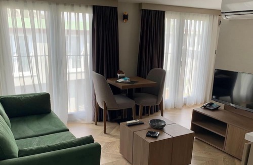 Sekerpinar Apartment | Istanbul Park Hotel