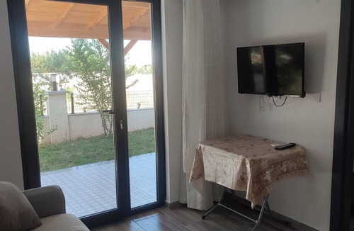 Ezine Apartment | Bazyel Apart Otel