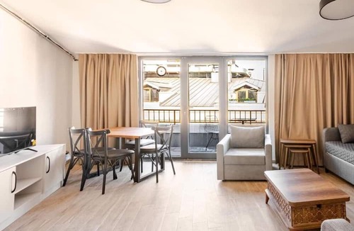Cumhuriyet Apartment | B. POLAT