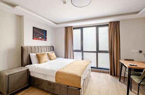 Cumhuriyet Apartment | B. POLAT