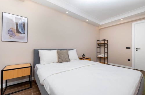 Cihangir Apartment | Bosphorus View with 2 Bedrooms-Elevator-Parking