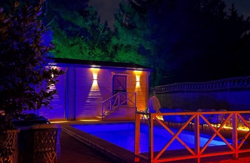 Kepez Ski Chalet | Milagos bungalow