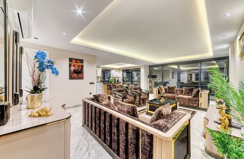 Alanya Villa | Modern 4-bedroom villa Private pool - 10 min from Kleopatra beach