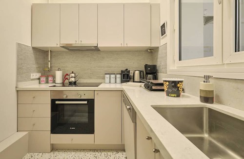 Moda Apartment | Historical Building at the Iconic Tram Street, 3BR