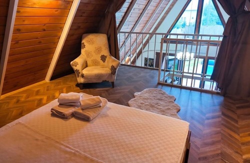 Masukiye Ski Chalet | Maşukiye Pink House Bungalow
