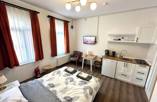 Taksim Apartment | Yellowhouse Room 3