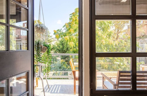 Etiler Apartment | Modern Couples Attic apt w/terrace near coffeeshop