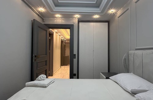 Zeytinburnu Apartment | Serene Luxury Flat next to ISTANBUL Fisekhane & Marmaray Metro Station