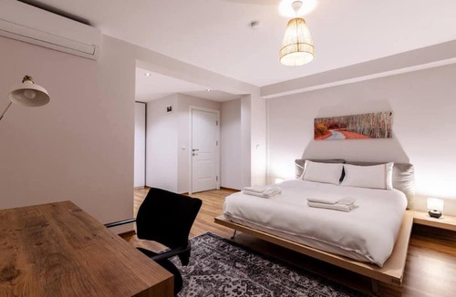 Osmanbey Apartment | This apartment is a 2 bedroom(s), 2 bathrooms, located in Şişli, İstanbul.