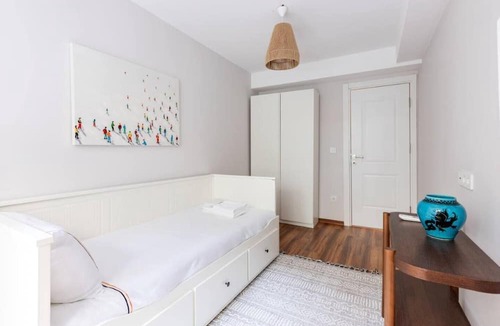 Osmanbey Apartment | This apartment is a 2 bedroom(s), 2 bathrooms, located in Şişli, İstanbul.