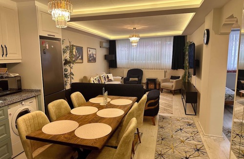Sultanahmet Apartment | Spacious 3-bedroom apartment with AC, WiFi in fabulous Istanbul