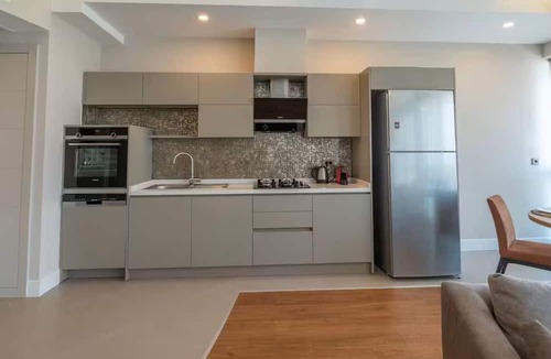 Kundu Apartment | 2 Bedroom Luxurious Apartment with Pools, SPA, GYM, free parking