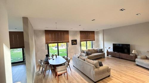 Arnavutkoy Villa | Villa with forest views,Minutes from the airport