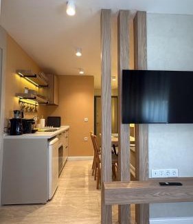 Kemer Mahallesi Apartment | Leos Apartments Brand-New Boho Chic Apartment