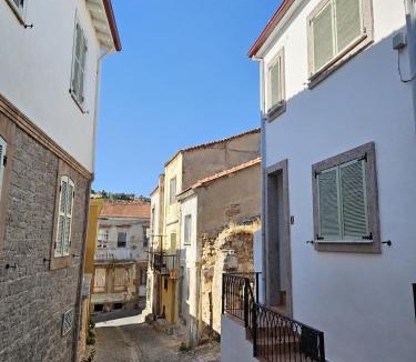 Ayvalik City Center Villa | Radika Guesthouse Stone House with Courtyard in the Center