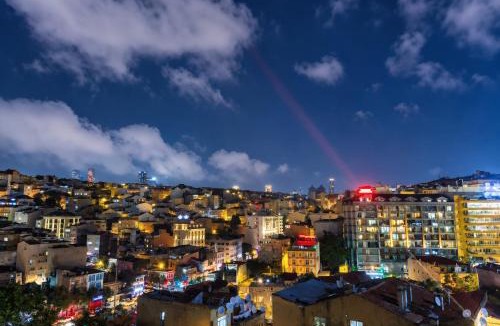 Taksim Hostel | Hostel Nostalji - Taksim Square 500 meter