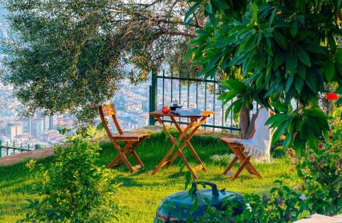 Alanya Villa | Qoople Villa Toscana - Panoramic 360 sea & castle view