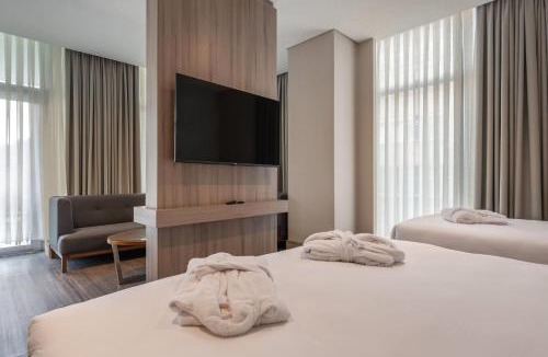 Bayrampasa Hotel | Ramada Encore Istanbul Bayrampasa
