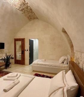 Midyat Hotel | Konak Zenobia