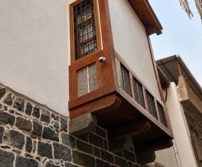 Sur Hotel | Taş Avlu Konaklama Tesisi