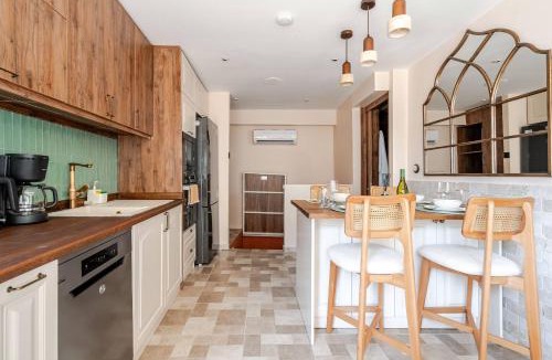 Tophane House | Luxury Ottoman Townhouse - Private Spa & Jacuzzi