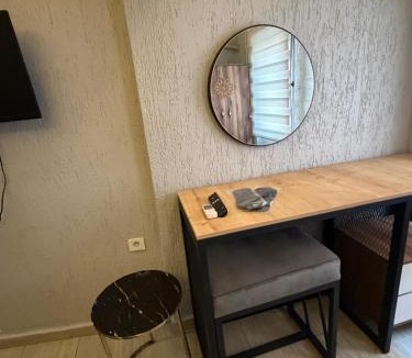 Osmangazi Hostel | Safir aden suit
