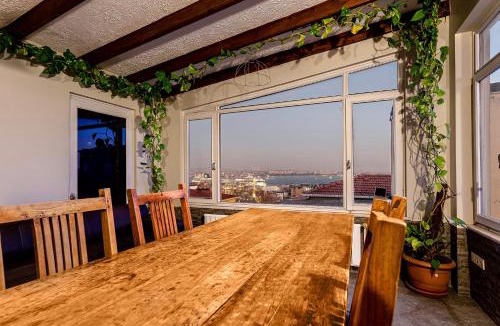 Galata Apartment | Private Lift, Indoor Terrace with Bosphorous view 185sqm at Galata