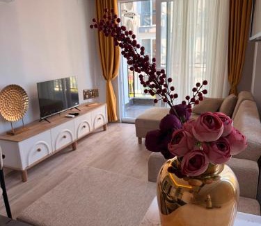 Okurcalar Apartment | Alanya Okurcalar 126 m Havuzlu Bir Yatak Odalı Daire