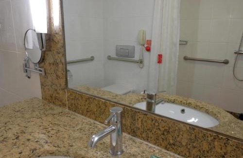 Yuregir Hotel | Adana HiltonSA Hotel