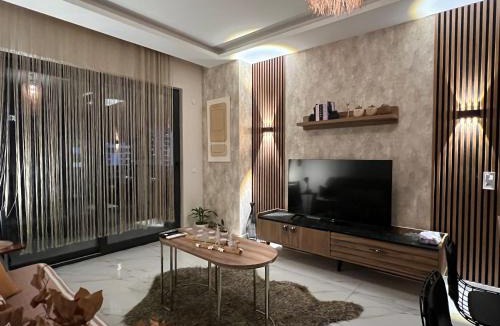 Seki Apartment | Alanya Mahmutlar Apartment with Swimming Pool - 6 min walk to beach