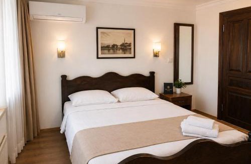 Adalar Hotel | Selanikli Hotel Heybeliada