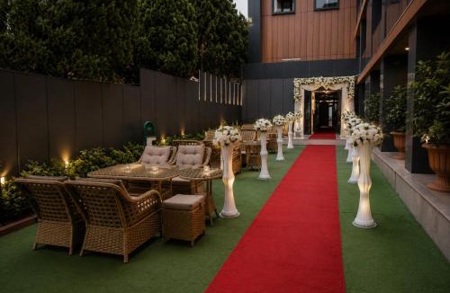 Altinova Hotel | Marine View Hotel