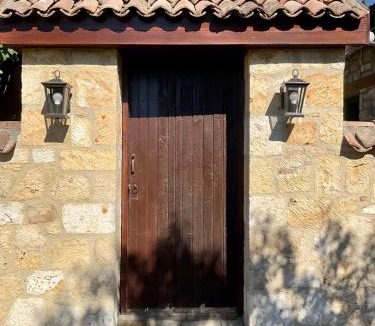 Yesilyurt Koyu House | Twin houses Mount Ida